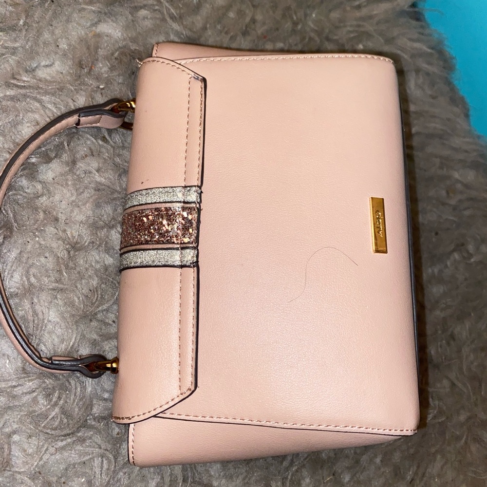 Aldo - Picture 2 of 3